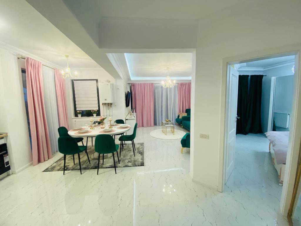 Grazzia Deluxe Apartments Năvodari Eksteriør billede